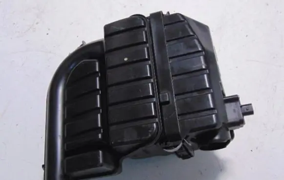 Air filter box
