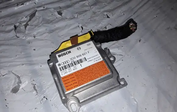 Volkswagen Touareg I Airbag control unit/module 3D0909601F