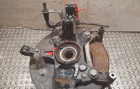 Opel Astra L Front wheel hub spindle knuckle S14766926 1647857480