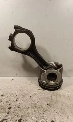 Jaguar XE Piston with connecting rod 083155
