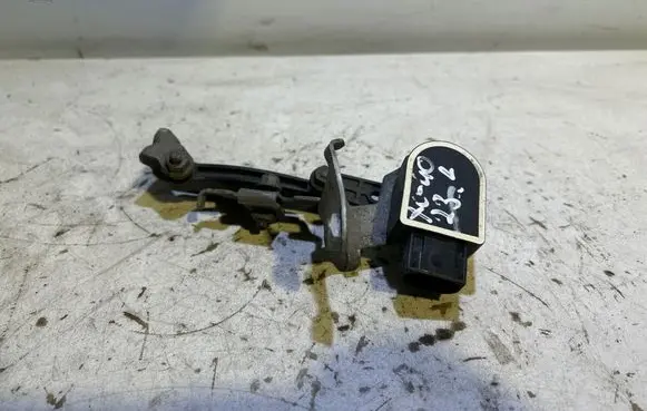 Volvo XC40 Rear air suspension level height sensor 32221958 3888899693 202302130836