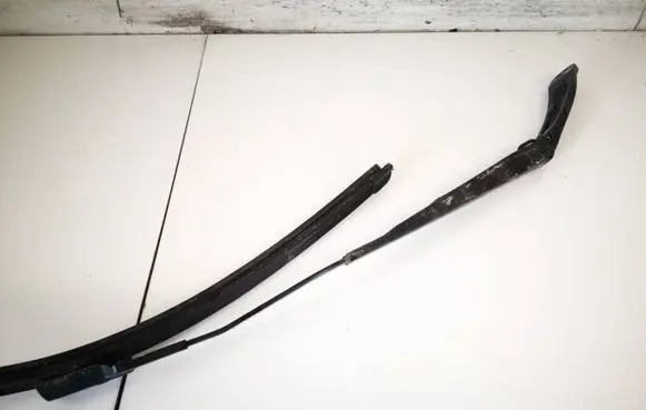Citroen C4 II Front wiper blade arm 9687494480
