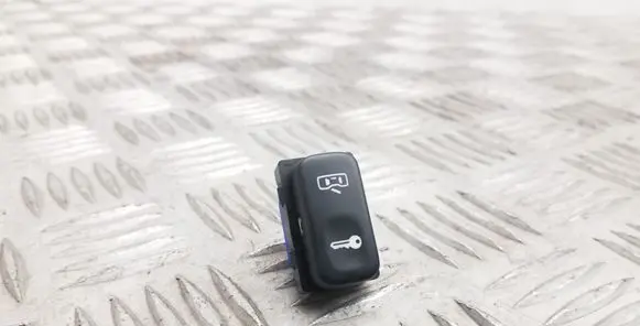 Skoda Rapid (NH) Central locking switch button 1Z0962125A