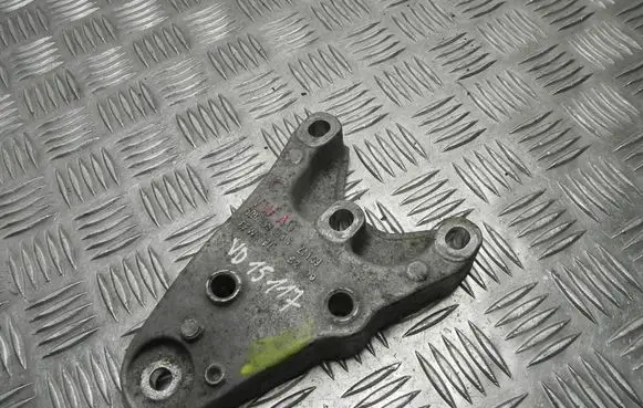 Volkswagen Polo V 6R Engine mounting bracket 6Q0199185S VD15117