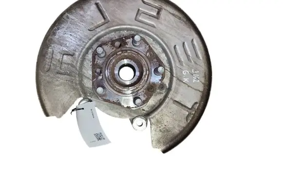 Tesla Model Y Rear wheel hub 104412300B