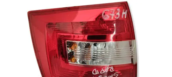Skoda Rapid (NH) Rear/tail lights 5JJ945095 62421701