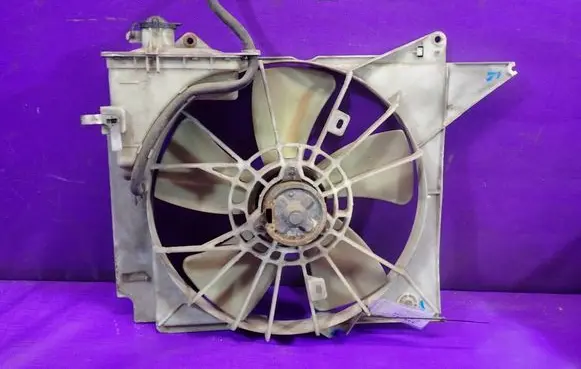 Toyota Yaris Verso Fan set 