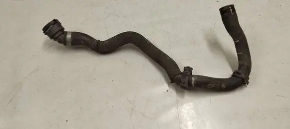 BMW 1 F40 Engine coolant pipe/hose 6832801