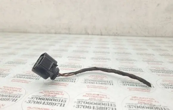 Audi A4 S4 B8 8K Rear tail light wiring loom 8K0973704