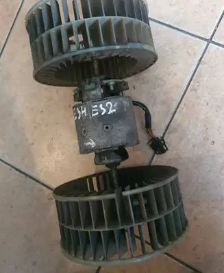 BMW 5 E34 Heater fan/blower PMH020913K 0130111135