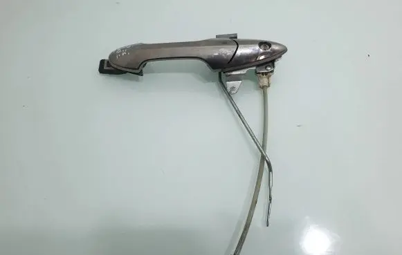 Honda FR-V Front door exterior handle