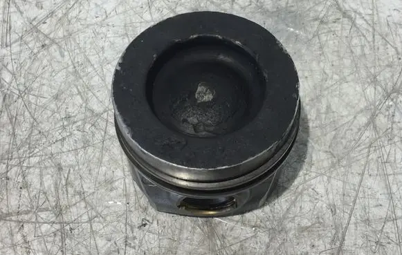 Volkswagen Transporter - Caravelle T5 Piston 