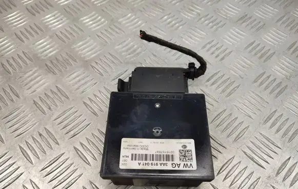 Volkswagen Caddy Power management control unit 3AA919041A