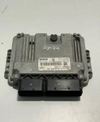 KIA Ceed Engine control unit/module 391112A976 0281031497 1039S73886
