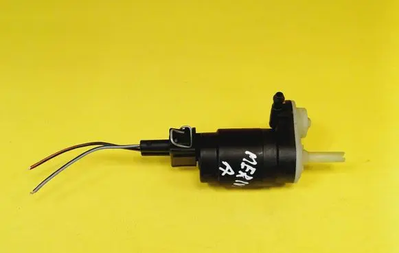 Opel Meriva A Windscreen/windshield washer pump 24439254
