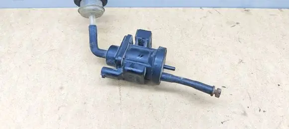 Mercedes-Benz CLK A209 C209 Turbo solenoid valve A0005450427