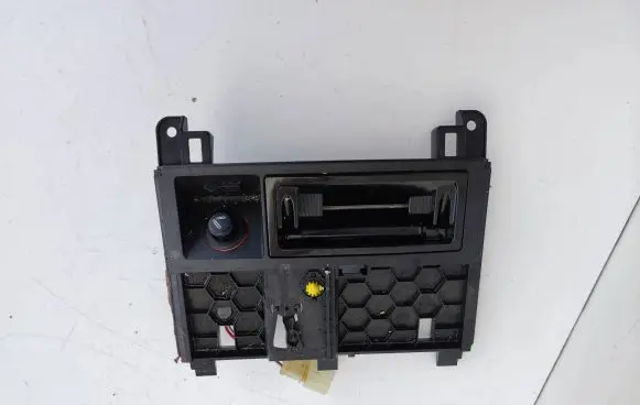 Audi Q7 4L Ashtray (front) 4L0857951