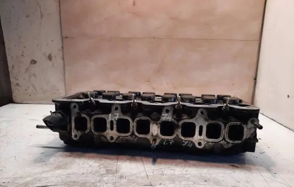 Opel Combo C Engine head 