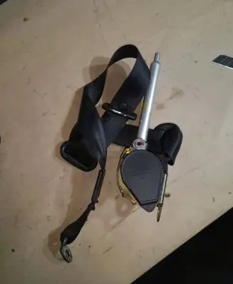 Audi A6 S6 C4 4A Front seatbelt 95060008l000 4309990