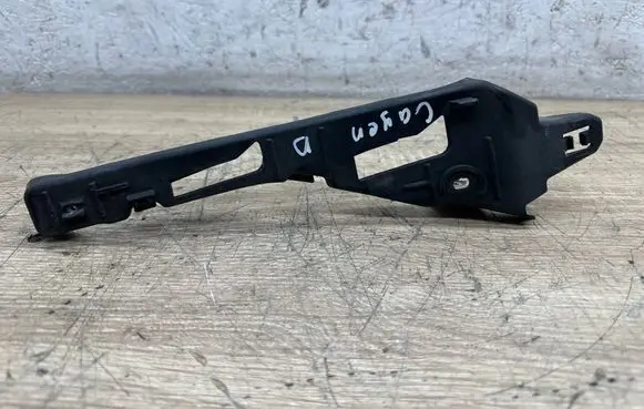Porsche Cayenne (92A) Front bumper mounting bracket 7P5807050