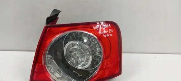 Volkswagen PASSAT B6 Rear/tail lights