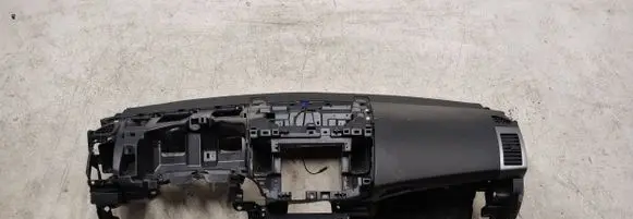 Mitsubishi Outlander Dashboard