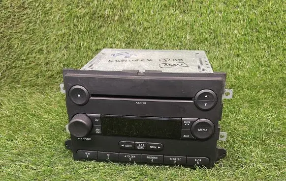 Ford Explorer Radio/CD/DVD/GPS head unit 7L2T18C869AC