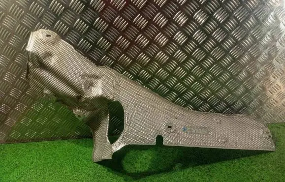 Exhaust heat shield