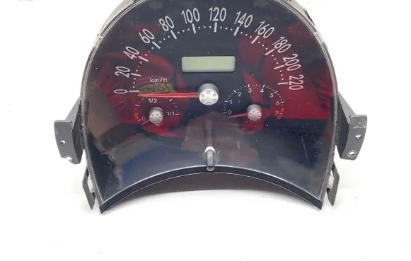 Volkswagen New Beetle Speedometer (instrument cluster) 1C0920800C