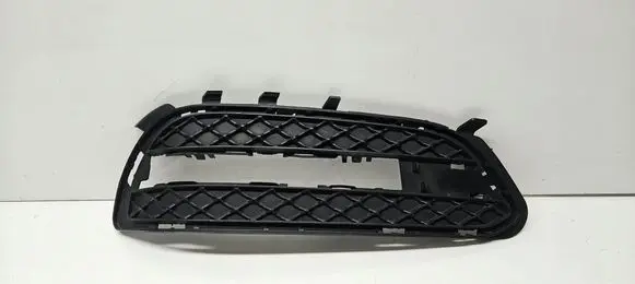 Mercedes-Benz E W212 Front bumper lower grill A2128851823