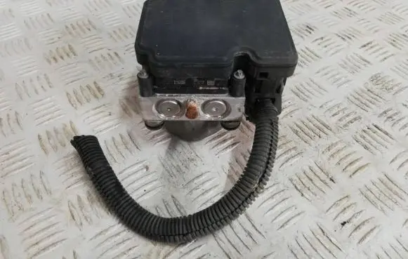 Opel Adam ABS Pump 13438966 1405077 2269539