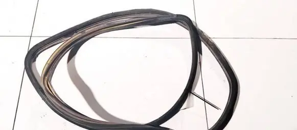 Volkswagen PASSAT B4 Rubber seal rear door 