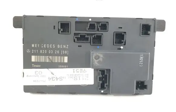 Mercedes-Benz E W211 Door control unit/module 2118200326