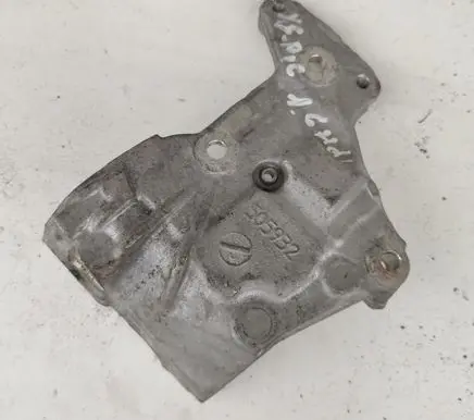 Citroen C4 I Engine mounting bracket 505932