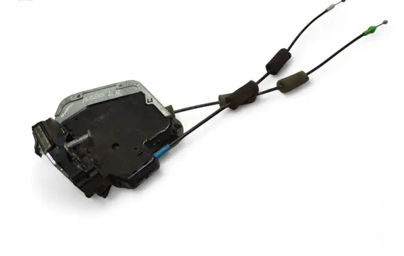 Lexus IS 220D-250-350 Rear door lock 6A2618