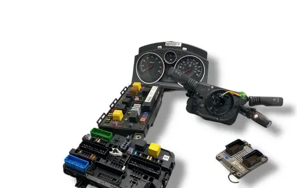 Opel Astra H Engine ECU kit and lock set 55558787 0261208396 1039S17978