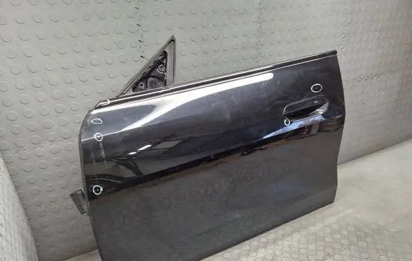 BMW i4 Front door 9625095