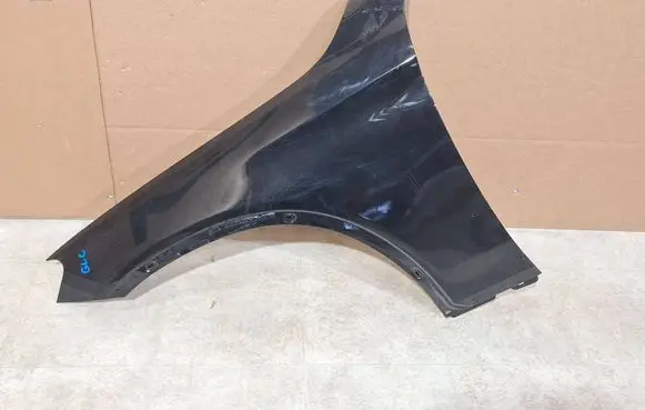 Mercedes-Benz GLC C253 Fender trim (molding) A2538800320