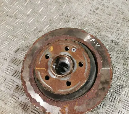 Rear wheel hub