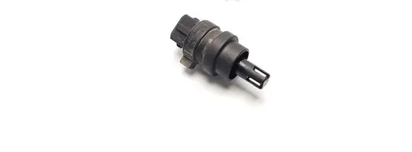 Volkswagen Golf III Intake air temperature sensor 028906081