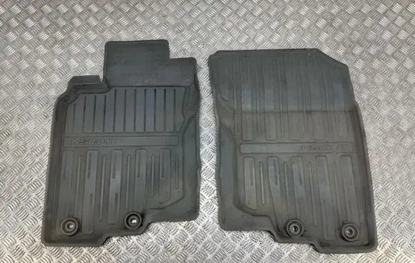 Honda Insight Car floor mat set 08P13TM86000