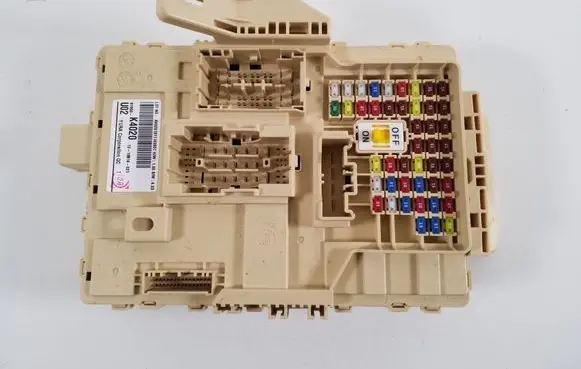 Hyundai Kona I Fuse module 91950K4020