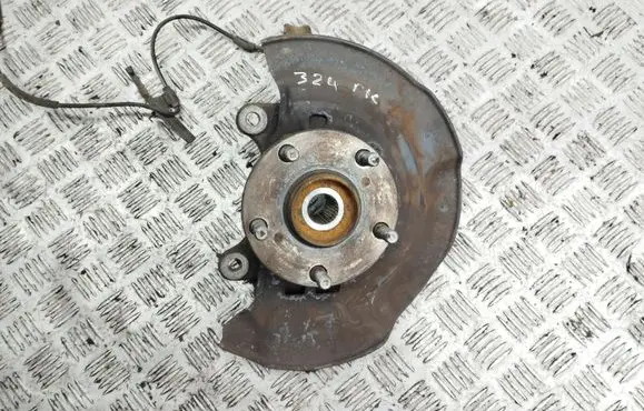 Toyota Auris E180 Front wheel hub F51L5