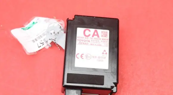 Toyota Avensis T220 Engine control unit/module ECU 89760-05031