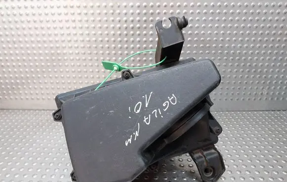 Ford C-MAX I Air filter box S26380349 4M519600DA