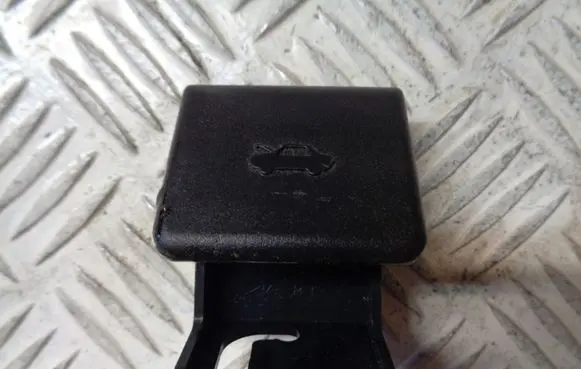 Mazda 2 Engine bonnet (hood) release handle