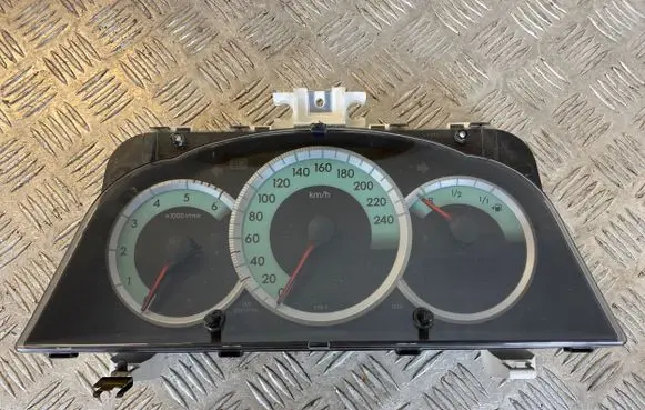 Toyota Corolla Verso AR10 Speedometer (instrument cluster) 838000F092A MB2574403890