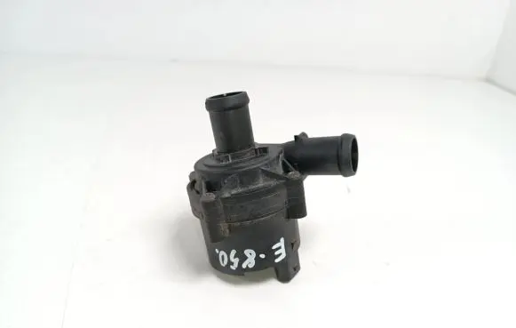 Audi A3 S3 8V Electric auxiliary coolant/water pump 5Q0965567