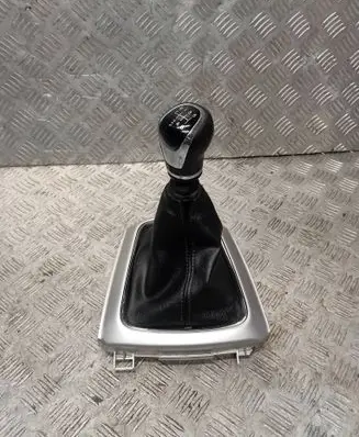 Nissan Qashqai Gear selector 