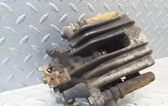 Skoda Fabia Mk1 (6Y) Rear brake caliper